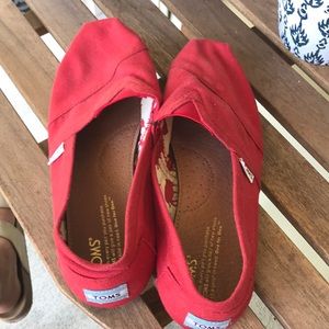 Red Tom Slip on 9.5